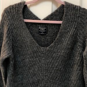 Abercrombie & Fitch Sweater
